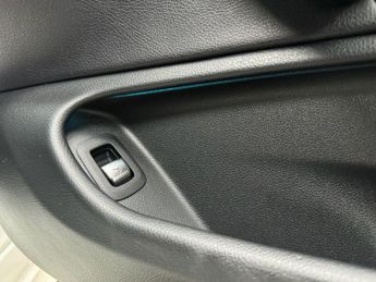 MERCEDES-BENZ C-CLASS 2.0 C200 AMG Line (Premium) Coupe 2dr Petrol G-Tronic+ Euro 6 (s