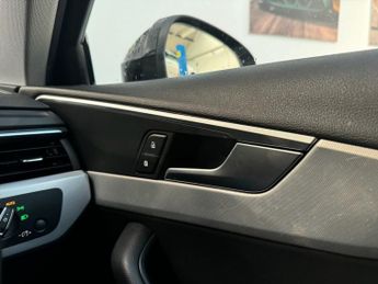 AUDI A4 2.0 TDI 35 Technik Saloon 4dr Diesel S Tronic Euro 6 (s/s) (163 