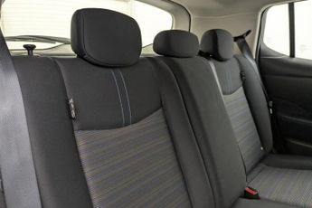 NISSAN LEAF 40kWh Acenta Hatchback 5dr Electric Auto (150 ps)