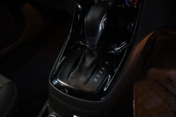 FORD FIESTA 1.6 Zetec Hatchback 5dr Petrol Powershift Euro 6 (105 ps) CAT N!