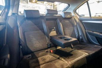 SKODA OCTAVIA 2.0 TDI Elegance Hatchback 5dr Diesel DSG Euro 5 (s/s) (150 ps)