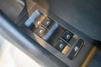 SKODA OCTAVIA 2.0 TDI Elegance Hatchback 5dr Diesel DSG Euro 5 (s/s) (150 ps)