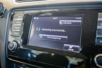 SKODA OCTAVIA 2.0 TDI Elegance Hatchback 5dr Diesel DSG Euro 5 (s/s) (150 ps)