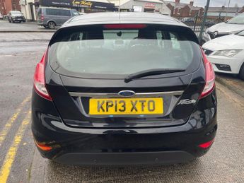 FORD FIESTA 1.6 ZETEC 5DR AUTOMATIC PETROL HATCHBACK