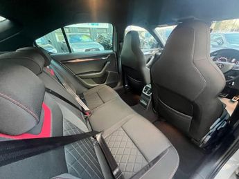 SKODA OCTAVIA 2.0 TSI GPF vRS Hatchback 5dr Petrol DSG Euro 6 (s/s) (245 ps)