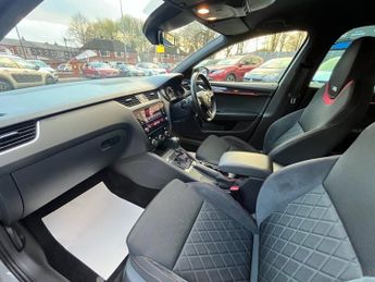 SKODA OCTAVIA 2.0 TSI GPF vRS Hatchback 5dr Petrol DSG Euro 6 (s/s) (245 ps)