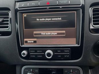 VOLKSWAGEN TOUAREG 3.0 TDI V6 BlueMotion Tech R-Line SUV 5dr Diesel Tiptronic 4WD E