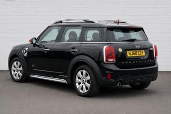 MINI COUNTRYMAN 1.5 7.6kWh GPF Cooper SE SUV 5dr Petrol Plug-in Hybrid Auto ALL4
