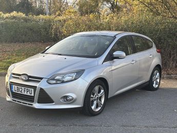 Ford Focus 1.6 TDCi Zetec Hatchback 5dr Diesel Manual Euro 5 (s/s) (115 ps)