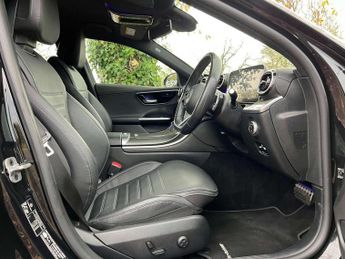 MERCEDES-BENZ C-CLASS 2.0 C 300 AMG Line D MHEV Auto 5dr