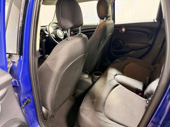 MINI HATCH 1.5 Cooper Classic Hatchback 5dr Petrol Steptronic Euro 6 (s/s) 