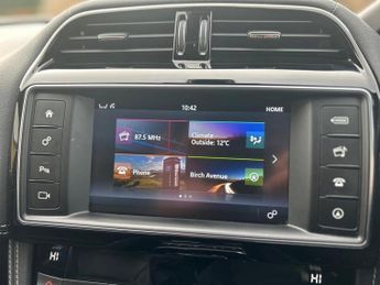 JAGUAR F-PACE 2.0 D180 R-Sport SUV 5dr Diesel Auto AWD Euro 6 (s/s) (180 ps)