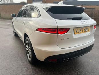 JAGUAR F-PACE 2.0 D180 R-Sport SUV 5dr Diesel Auto AWD Euro 6 (s/s) (180 ps)