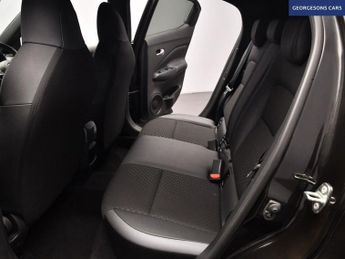 NISSAN JUKE 1.0 DIG-T N-Connecta SUV 5dr Petrol DCT Auto Euro 6 (s/s) (114 p