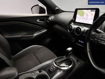 NISSAN JUKE 1.0 DIG-T N-Connecta SUV 5dr Petrol DCT Auto Euro 6 (s/s) (114 p