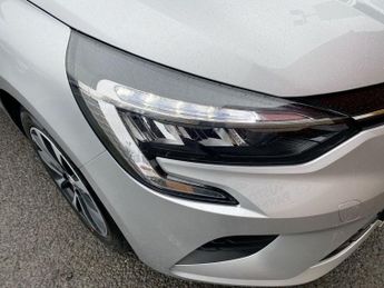 RENAULT CLIO 1.6 E-TECH Evolution Hatchback 5dr Petrol Hybrid Auto Euro 6 (s/