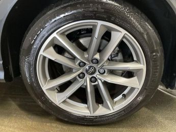 AUDI Q3 1.5 TFSI CoD 35 Black Edition SUV 5dr Petrol S Tronic Euro 6 (s/