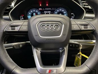 AUDI Q3 1.5 TFSI CoD 35 Black Edition SUV 5dr Petrol S Tronic Euro 6 (s/
