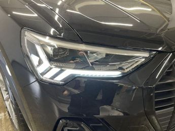 AUDI Q3 1.5 TFSI CoD 35 Black Edition SUV 5dr Petrol S Tronic Euro 6 (s/