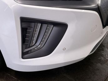 HYUNDAI IONIQ 38.3kWh Premium SE Hatchback 5dr Electric Auto (136 ps)