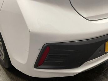 HYUNDAI IONIQ 38.3kWh Premium SE Hatchback 5dr Electric Auto (136 ps)