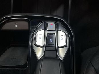 HYUNDAI IONIQ 38.3kWh Premium SE Hatchback 5dr Electric Auto (136 ps)