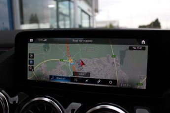 MERCEDES-BENZ GLA 1.3 GLA200 AMG Line (Premium) SUV 5dr Petrol 7G-DCT Euro 6 (s/s)