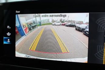 MERCEDES-BENZ GLA 1.3 GLA200 AMG Line (Premium) SUV 5dr Petrol 7G-DCT Euro 6 (s/s)