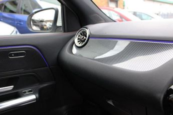 MERCEDES-BENZ GLA 1.3 GLA200 AMG Line (Premium) SUV 5dr Petrol 7G-DCT Euro 6 (s/s)