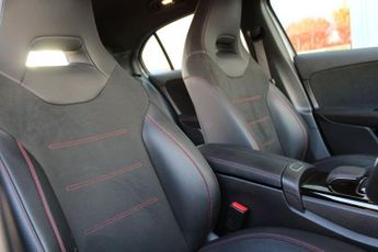 MERCEDES-BENZ A-CLASS 2.0 A250 AMG Line Hatchback 5dr Petrol 7G-DCT Euro 6 (s/s) (224 