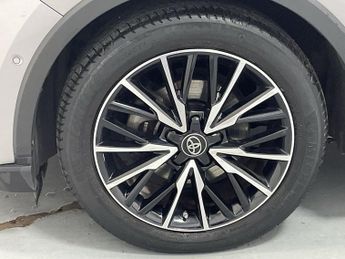 TOYOTA C-HR 1.8 VVT-h Excel SUV 5dr Petrol Hybrid CVT Euro 6 (s/s) (122 ps) 