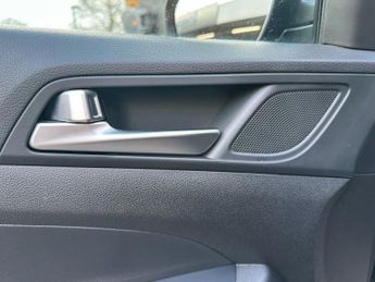 HYUNDAI TUCSON 1.6 GDi SE Nav SUV 5dr Petrol Manual Euro 6 (s/s) (132 ps)