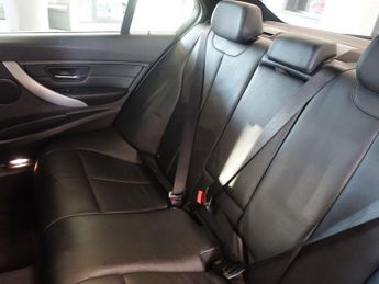 BMW 3 SERIES 2.0 320d M Sport Saloon 4dr Diesel Auto Euro 5 (s/s) (184 ps)