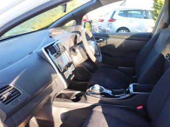 NISSAN LEAF 24kWh Acenta Hatchback 5dr Electric Auto (107 bhp)