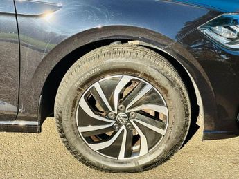 VOLKSWAGEN POLO 1.0 TSI Life Hatchback 5dr Petrol DSG Euro 6 (s/s) (95 ps)