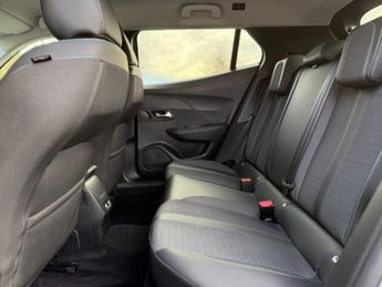 PEUGEOT E-2008 50kWh Allure Premium SUV 5dr Electric Auto (136 ps)