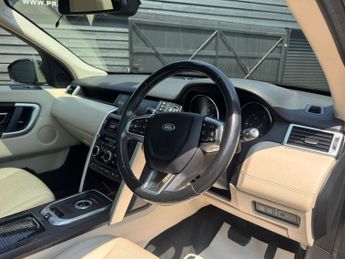 LAND ROVER DISCOVERY SPORT 2.2 SD4 HSE Luxury SUV 5dr Diesel Auto 4WD Euro 6 (s/s) (190 ps)