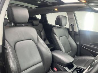 HYUNDAI SANTA FE 2.2 CRDi Blue Drive Premium SE SUV 5dr Diesel Auto 4WD Euro 6 (s