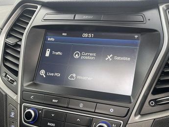 HYUNDAI SANTA FE 2.2 CRDi Blue Drive Premium SE SUV 5dr Diesel Auto 4WD Euro 6 (s