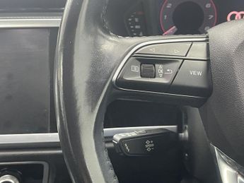 AUDI Q3 1.5 TFSI CoD 35 Sport SUV 5dr Petrol S Tronic Euro 6 (s/s) (150 