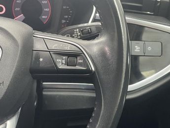 AUDI Q3 1.5 TFSI CoD 35 Sport SUV 5dr Petrol S Tronic Euro 6 (s/s) (150 