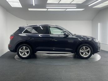 AUDI Q5 2.0 TDI 40 Sport SUV 5dr Diesel S Tronic quattro Euro 6 (s/s) (1