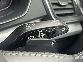 AUDI Q5 2.0 TDI 40 Sport SUV 5dr Diesel S Tronic quattro Euro 6 (s/s) (1