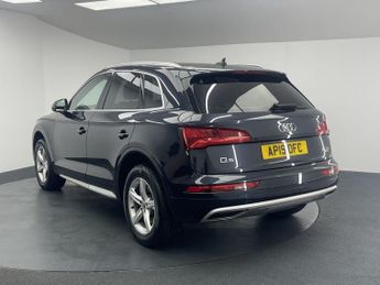 AUDI Q5 2.0 TDI 40 Sport SUV 5dr Diesel S Tronic quattro Euro 6 (s/s) (1