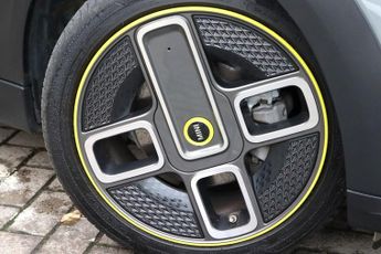 MINI Electric Hatch COOPER SE 32.6kWh LEVEL 2 