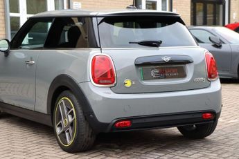 MINI Electric Hatch COOPER SE 32.6kWh LEVEL 2 