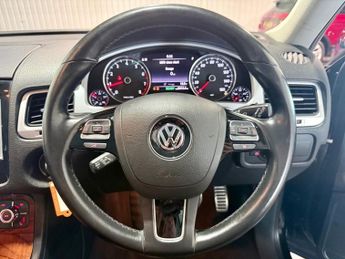 VOLKSWAGEN TOUAREG 3.0h TSI V6 Hybrid SUV 5dr Petrol Hybrid Tiptronic 4WD Euro 5 (s