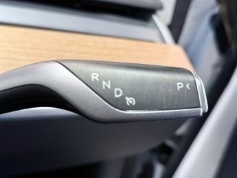 TESLA Model 3 (Dual Motor) Performance Saloon 4dr Electric Auto 4WDE (Performa