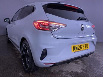 RENAULT CLIO 1.6 E-TECH techno Hatchback 5dr Petrol Hybrid Auto Euro 6 (s/s) 