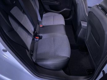 RENAULT CLIO 1.6 E-TECH techno Hatchback 5dr Petrol Hybrid Auto Euro 6 (s/s) 